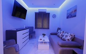 Phidias House